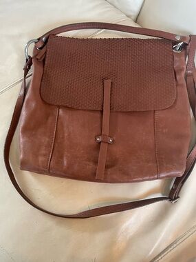 Nardelli- Made in Italy, Snake Pattern Textured Flap Leather Shoulder Bag Brown
